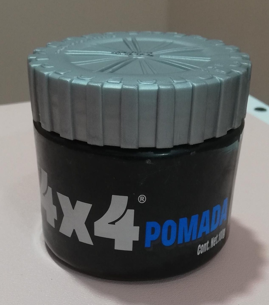 POMADA PARA CABELLO 4X4 100GR (7501776335844)